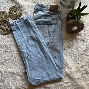 American Eagle Outfitters  Mom jeans